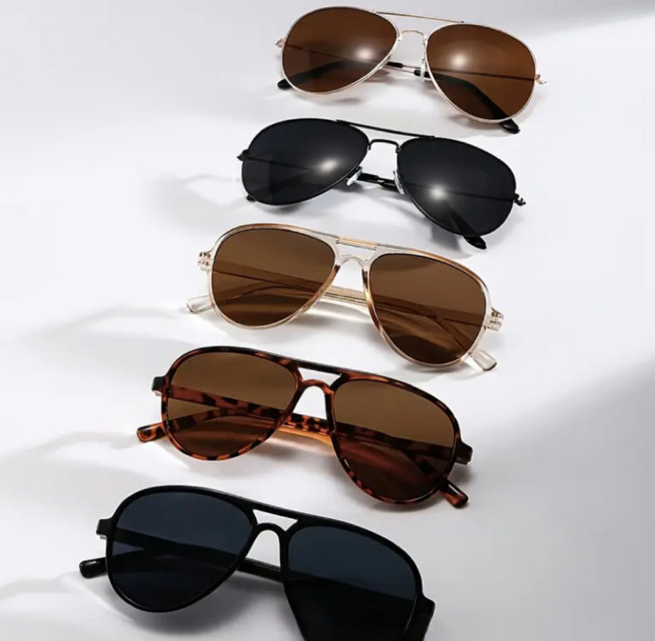 Restocking Soon! Aviator Sunglasses w/ Magnetic Case