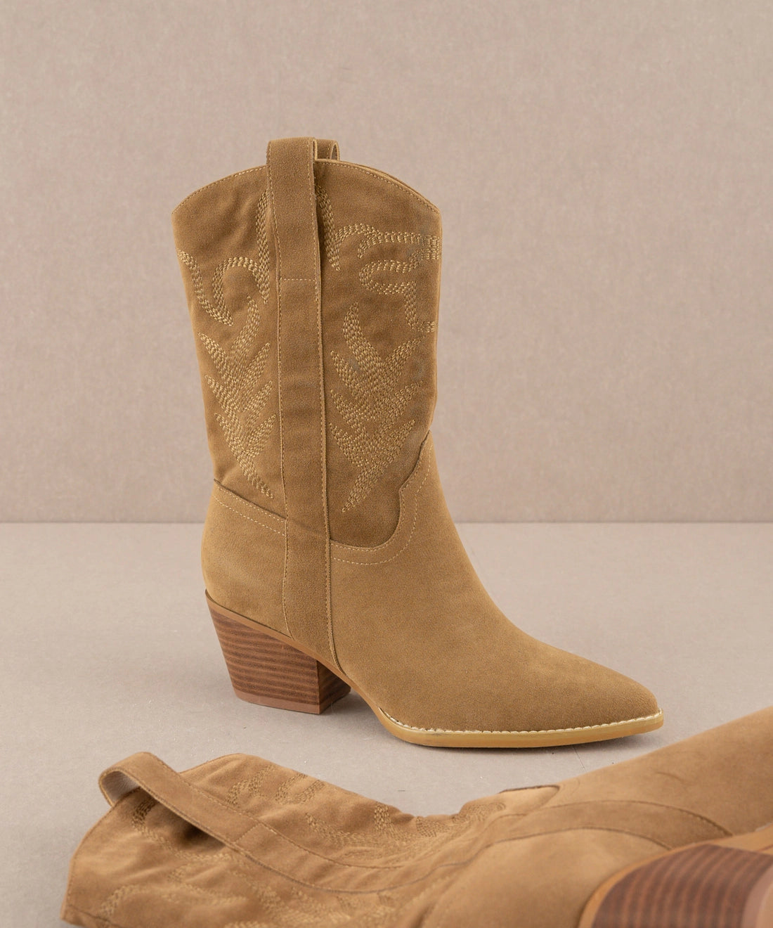 The Oasis Cowboy Boot Camel