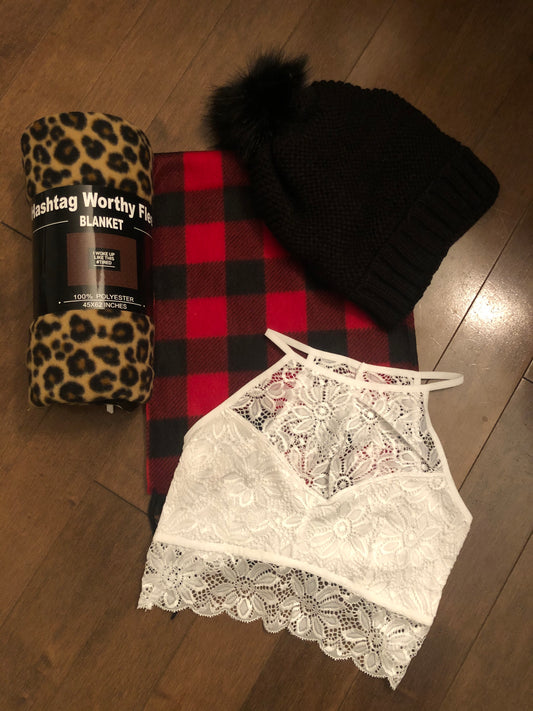 Luxquisite’s Guide to Stocking Stuffing for Under $30