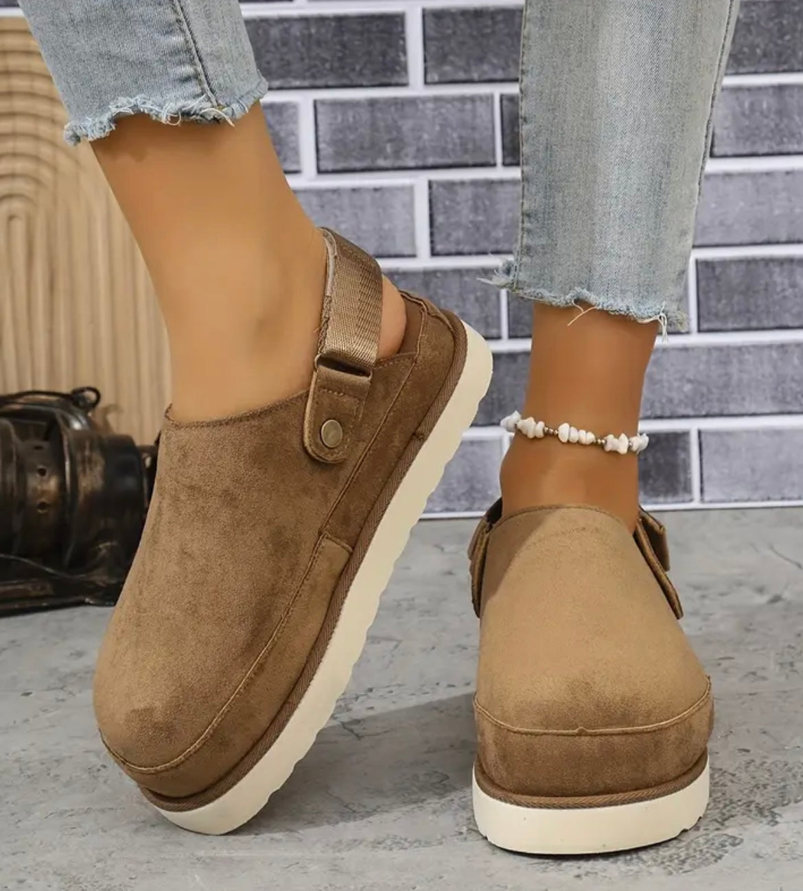 Aurora Clogs