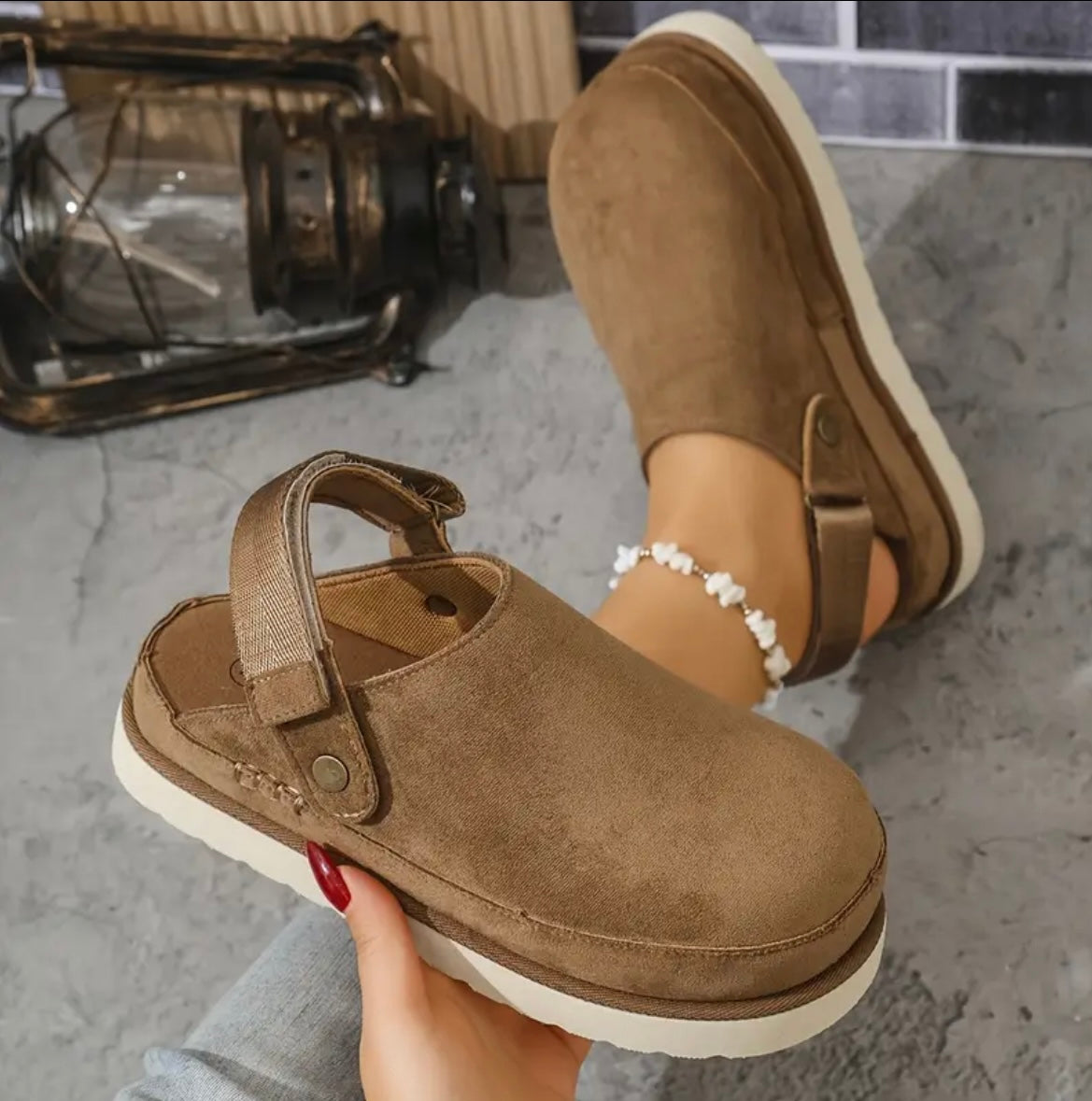 Aurora Clogs